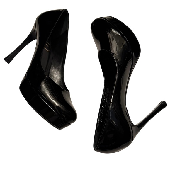 Yves Saint Laurent Rive Gauche Black Patent Leather Pumps - Size 7 (IT 37) - Picture 6 of 15